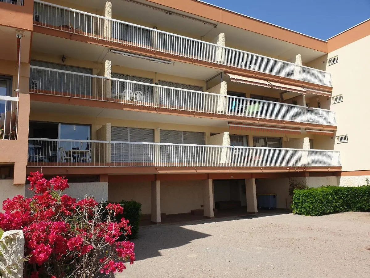 Saint-Raphael La Peguiere Face A La Plage Vue Mer France
